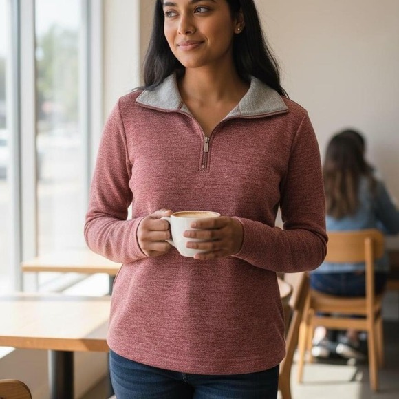 Banana Republic Sweaters - Banana Republic Woman's Pullover Sweater size‎ Large